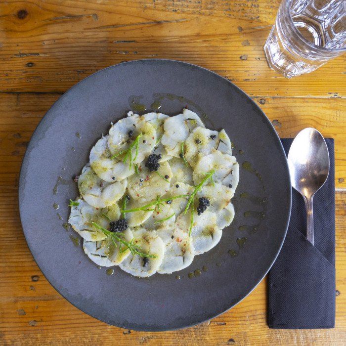 enigma-coupe-plate-d27cm-stoneware-accolade