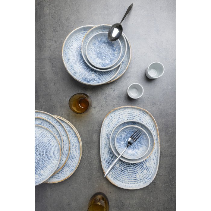 ice-oval-plate-l33-x-w-225-cm-stoneware-accolade